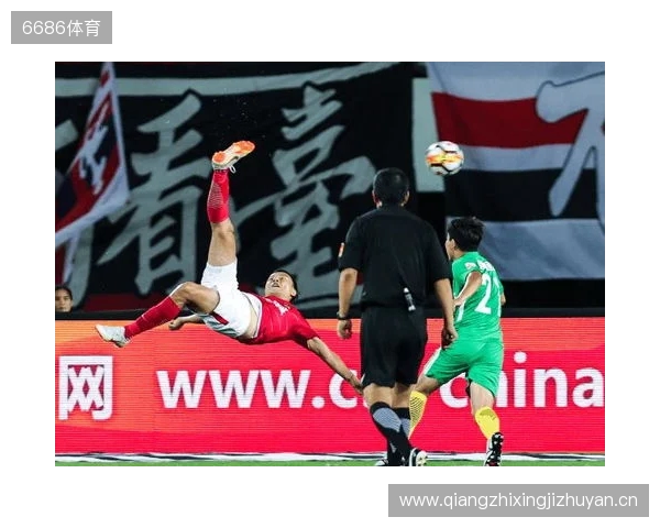 完美融入！廷伯：埃泽上演帽子戏法不是巧合，他很努力性格也很好